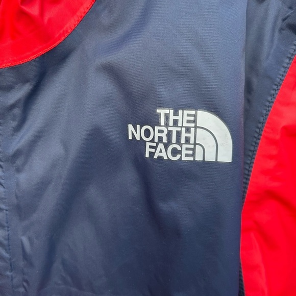 The North Face Resolve Reflective Rain Jacket - Picture 4 of 10